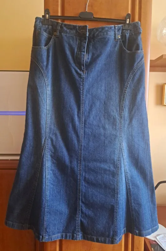 Nabízím novou džínovou sukni vel. 48/50